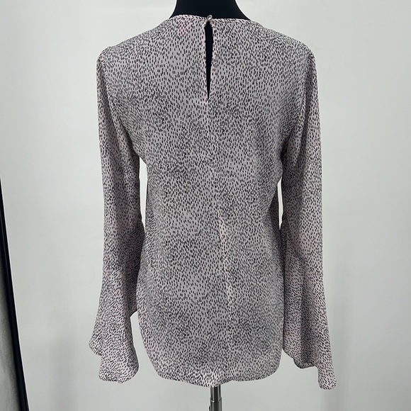 Vince Camuto Tulip Sleeve Blouse-Lilac w/ Black Spotted Pattern Women's sz. XS - Picture 5 of 11